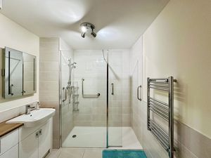 Photo 1- click for photo gallery